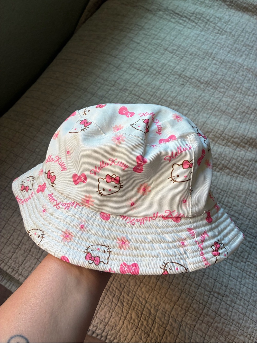 Kids hello kitty bucket hat